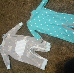 Perfect condition onsises 3-6 months